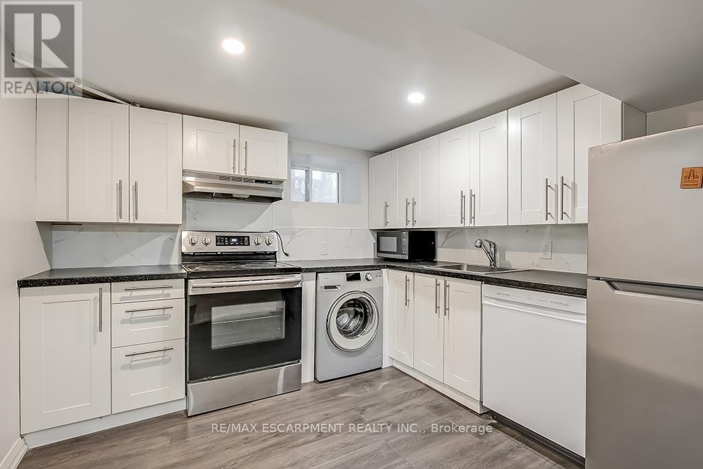 Lower - 38 Ashford Boulevard, Hamilton (Blakeley), Ontario  L8M 2T8 - Photo 14 - X12757024