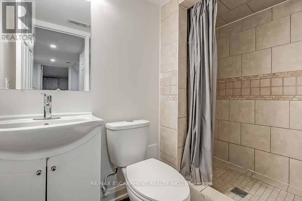 Lower - 38 Ashford Boulevard, Hamilton (Blakeley), Ontario  L8M 2T8 - Photo 16 - X12757024