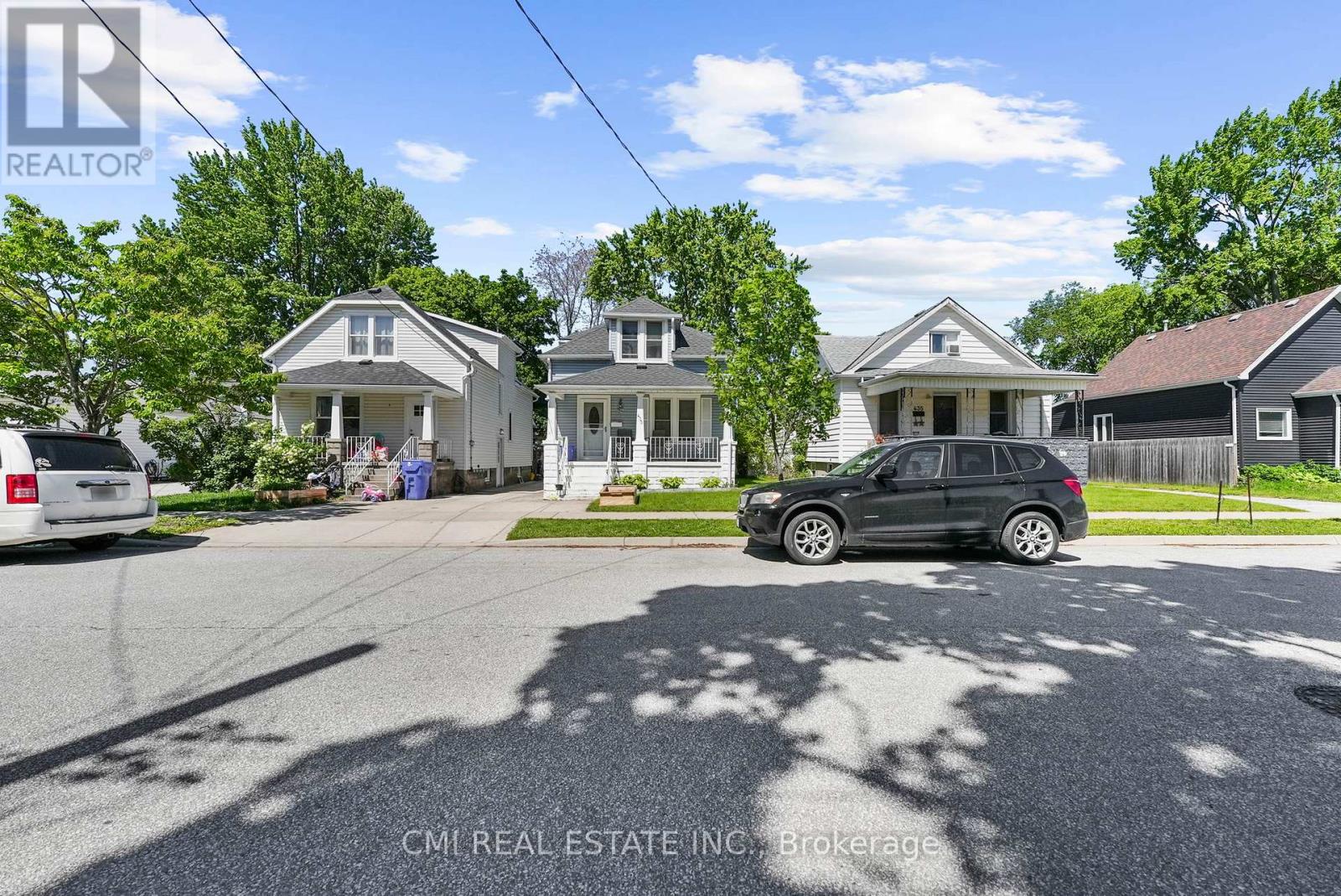 433 Lydia Street, Sarnia, Ontario  N7T 6P5 - Photo 2 - X12757044