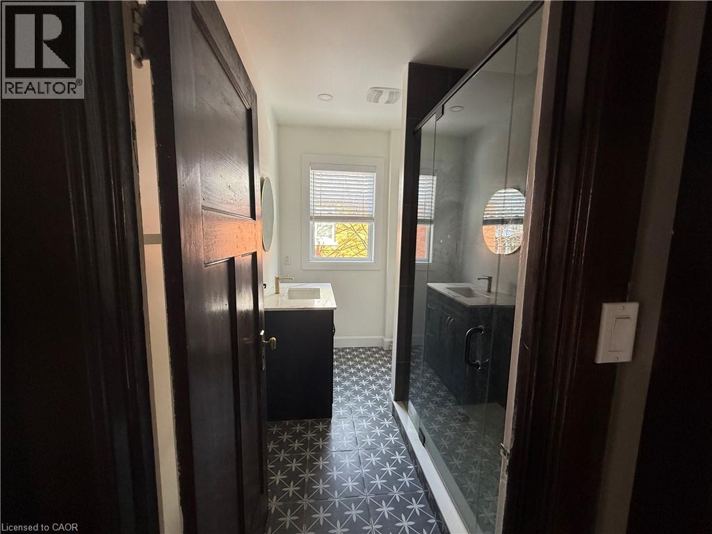 288 Frederick Street, Kitchener, Ontario  N2H 2N5 - Photo 12 - 40802919