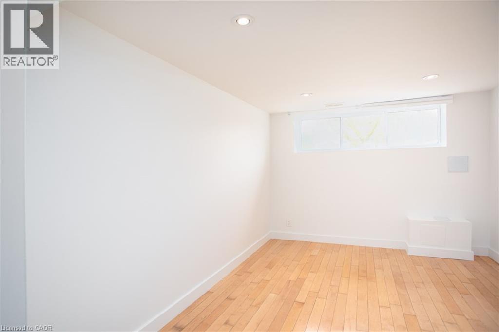 2162 Mount Forest Drive Unit# Lower, Burlington, Ontario  L7P 1H7 - Photo 11 - 40802821