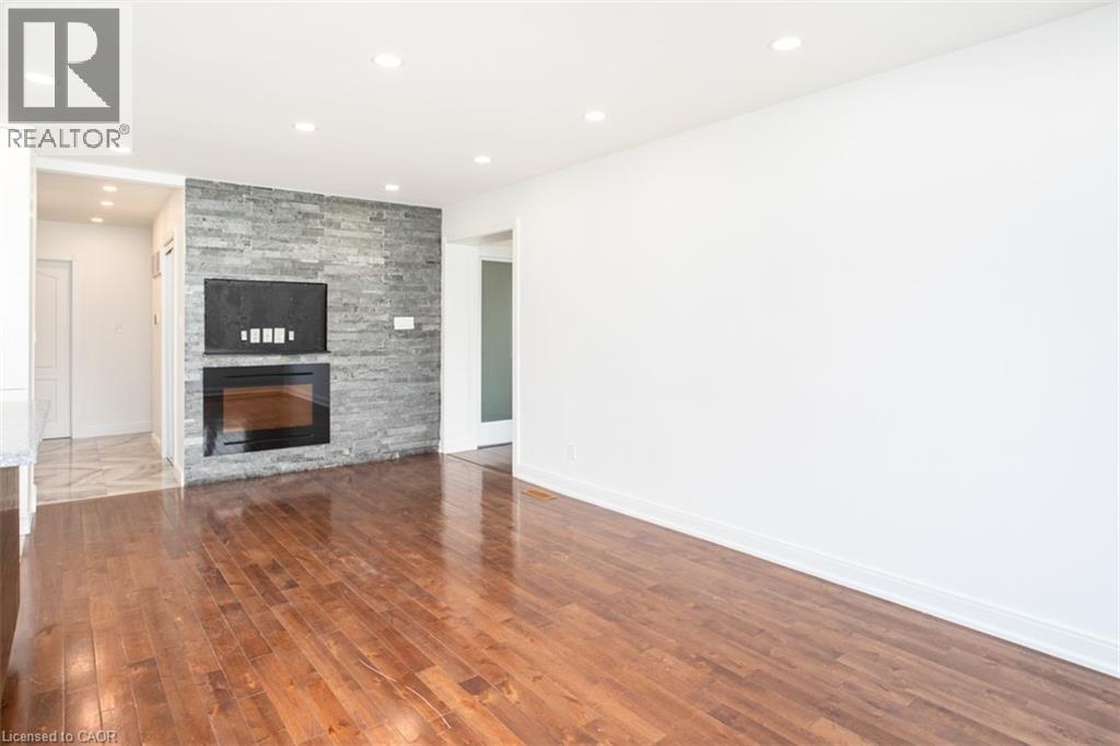 2162 Mount Forest Drive Unit# Upper, Burlington, Ontario  L7P 1H7 - Photo 11 - 40802803