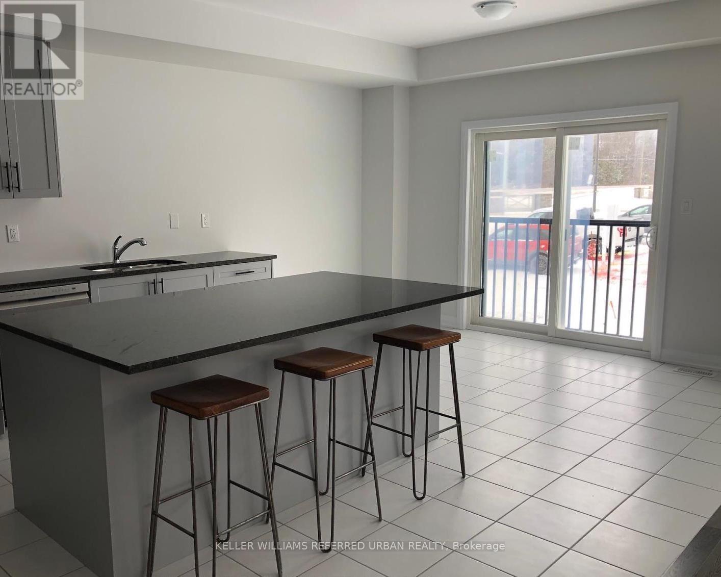 1466 Stovell Crescent, Innisfil (Lefroy), Ontario  L0L 1W0 - Photo 3 - N12757454