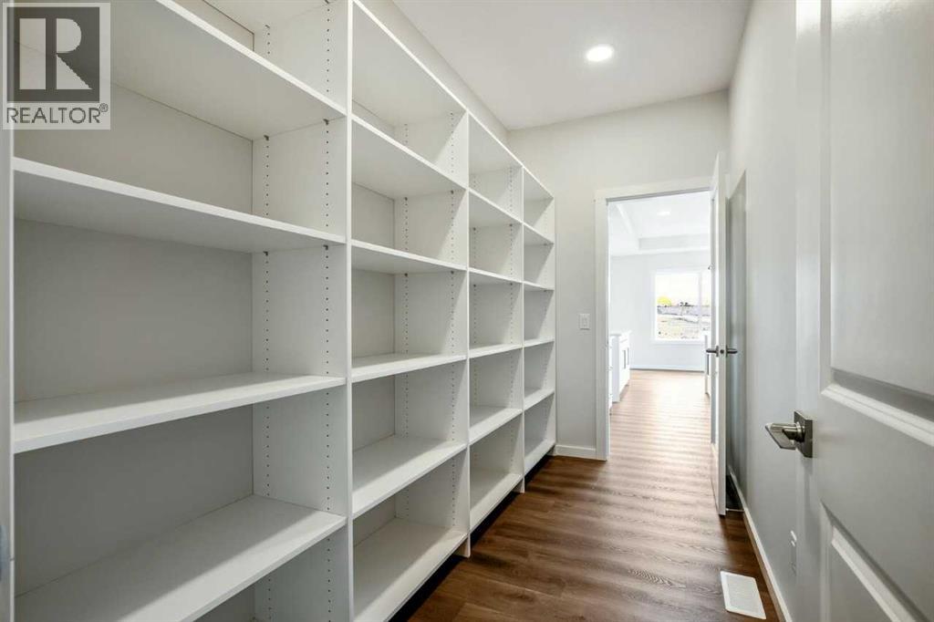 27 Heritage Link, Cochrane, Alberta  T4C 2J8 - Photo 12 - A2249127