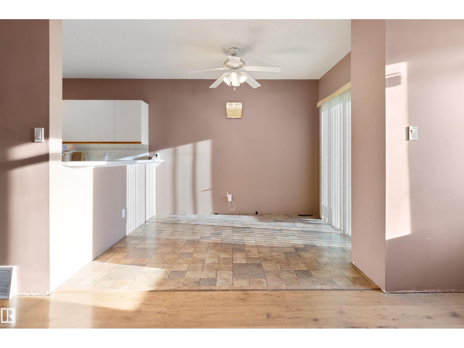 #30 843 Youville Dr W Nw, Edmonton, Alberta  T6L 6X8 - Photo 10 - E4472162