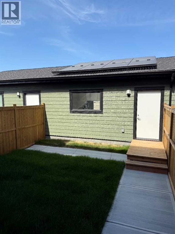 225 Vantage Drive, Cochrane, Alberta  T4C 3G5 - Photo 32 - A2267481