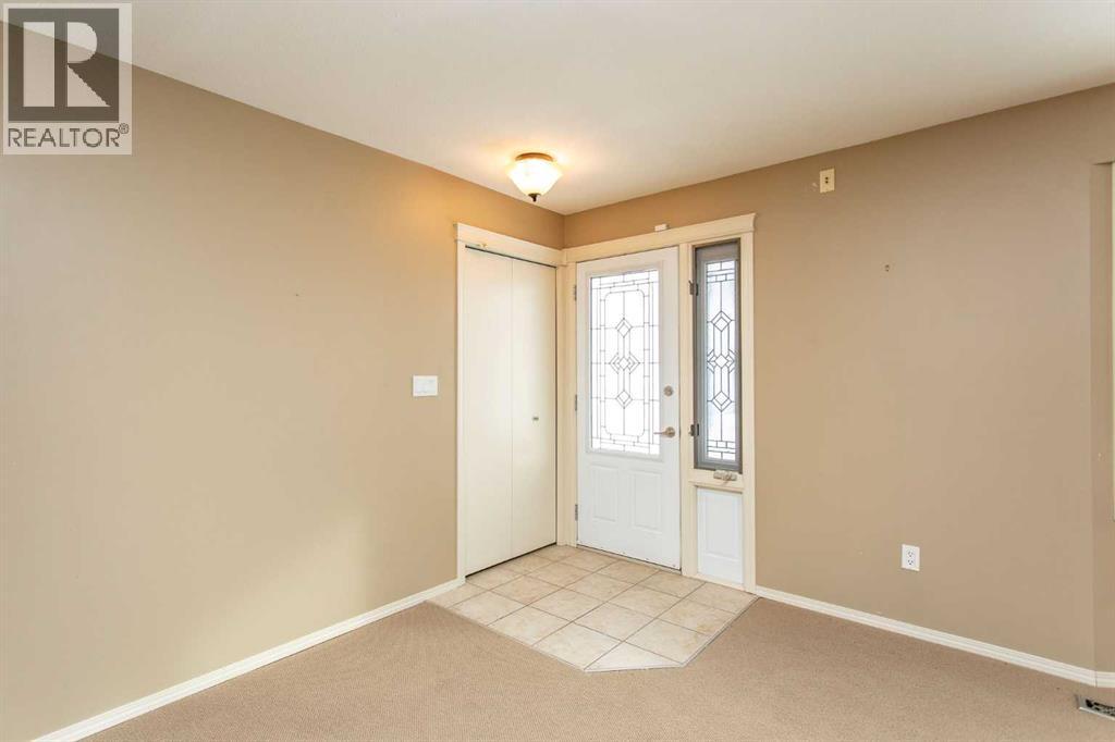 5210 47 Street, Lacombe, Alberta  T4L 1J3 - Photo 2 - A2283403