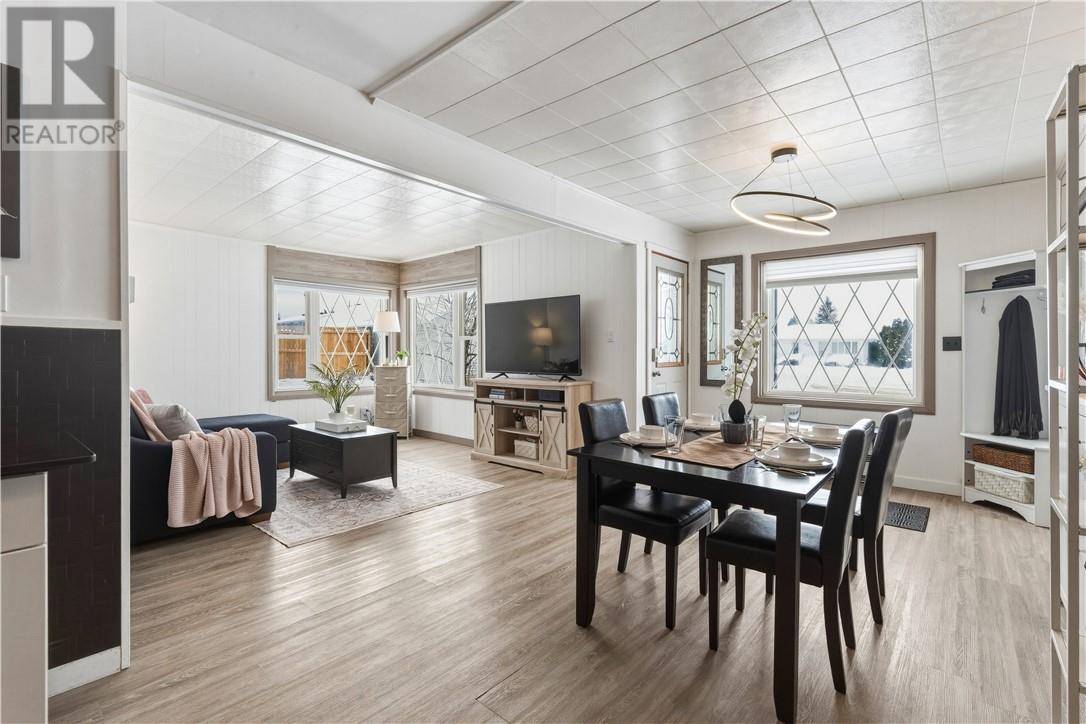 346 St Onge, Chelmsford, Ontario  P0M 1L0 - Photo 2 - 2126321