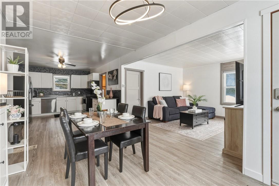 346 St Onge, Chelmsford, Ontario  P0M 1L0 - Photo 3 - 2126321