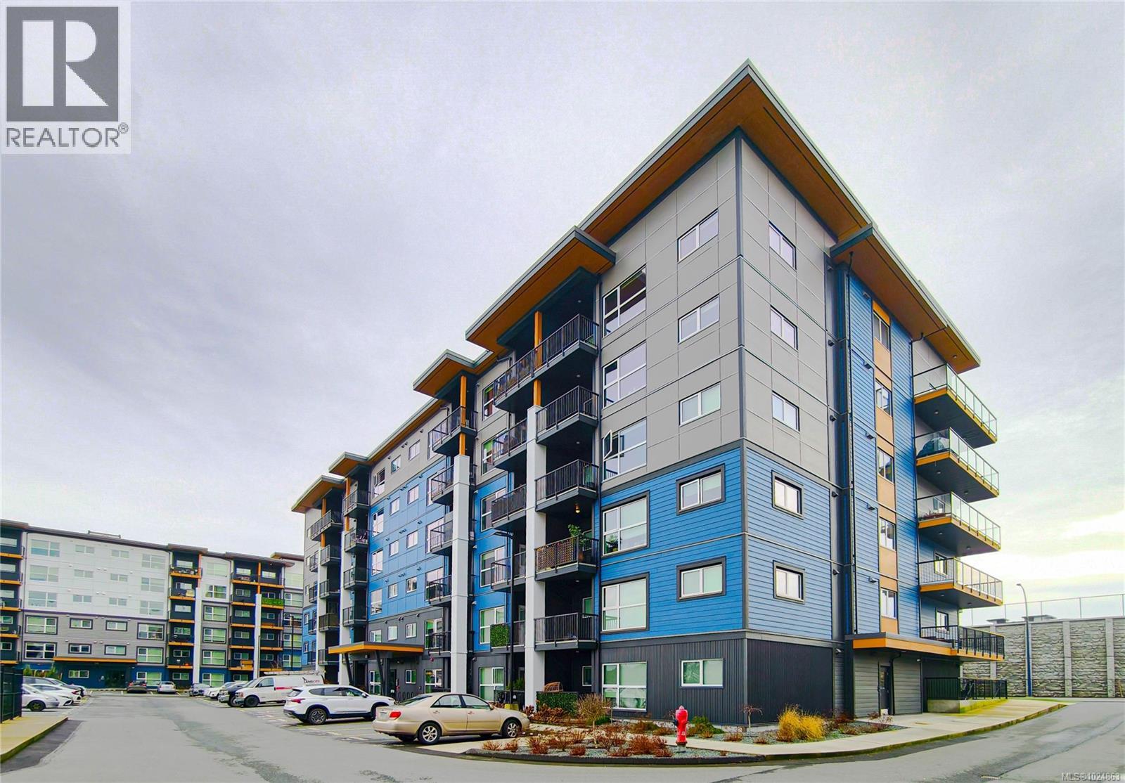 511 2465 Gateway Rd, Langford, British Columbia  V9B 6R1 - Photo 2 - 1024863