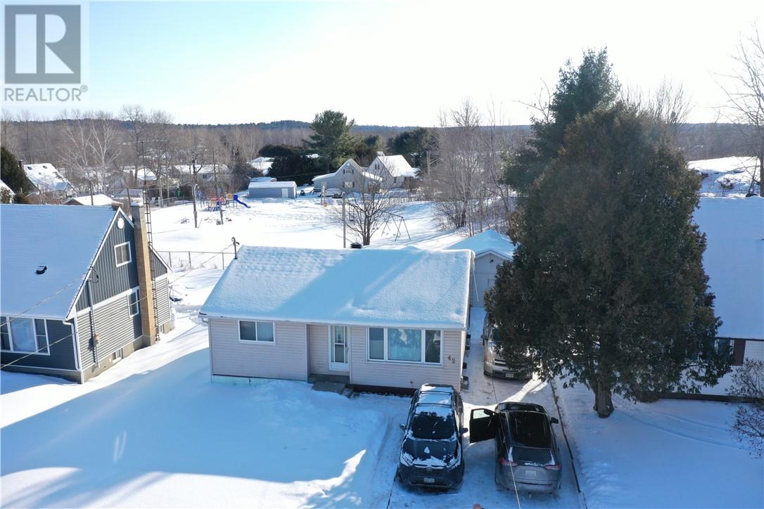 42 Lewis, Spanish, Ontario  P0P 2A0 - Photo 1 - 2126329