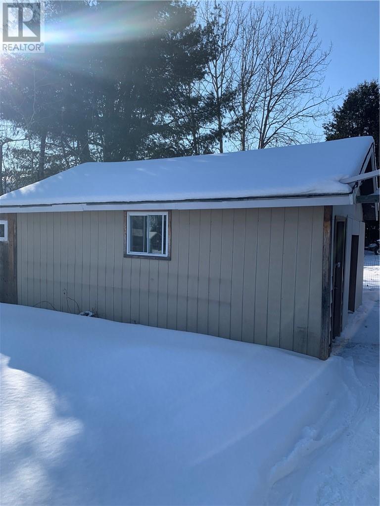 42 Lewis, Spanish, Ontario  P0P 2A0 - Photo 5 - 2126329