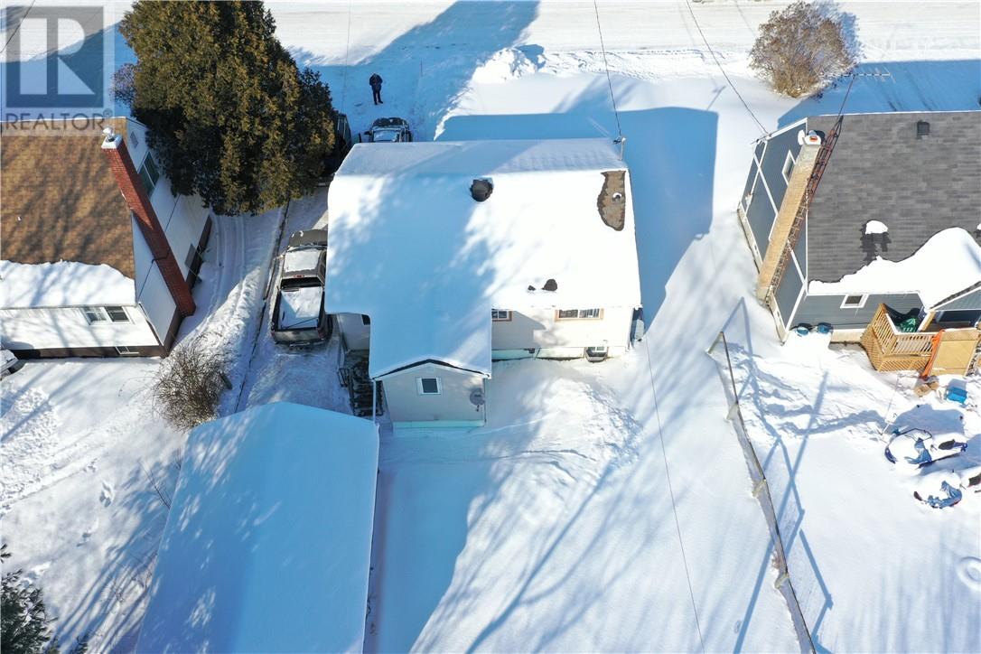 42 Lewis, Spanish, Ontario  P0P 2A0 - Photo 7 - 2126329