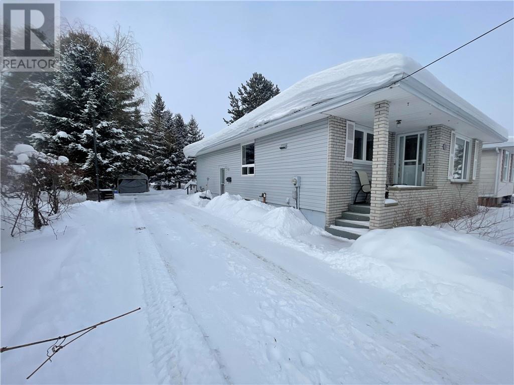 4263 Frost Avenue, Hanmer, Ontario  P3P 1C8 - Photo 4 - 2126309