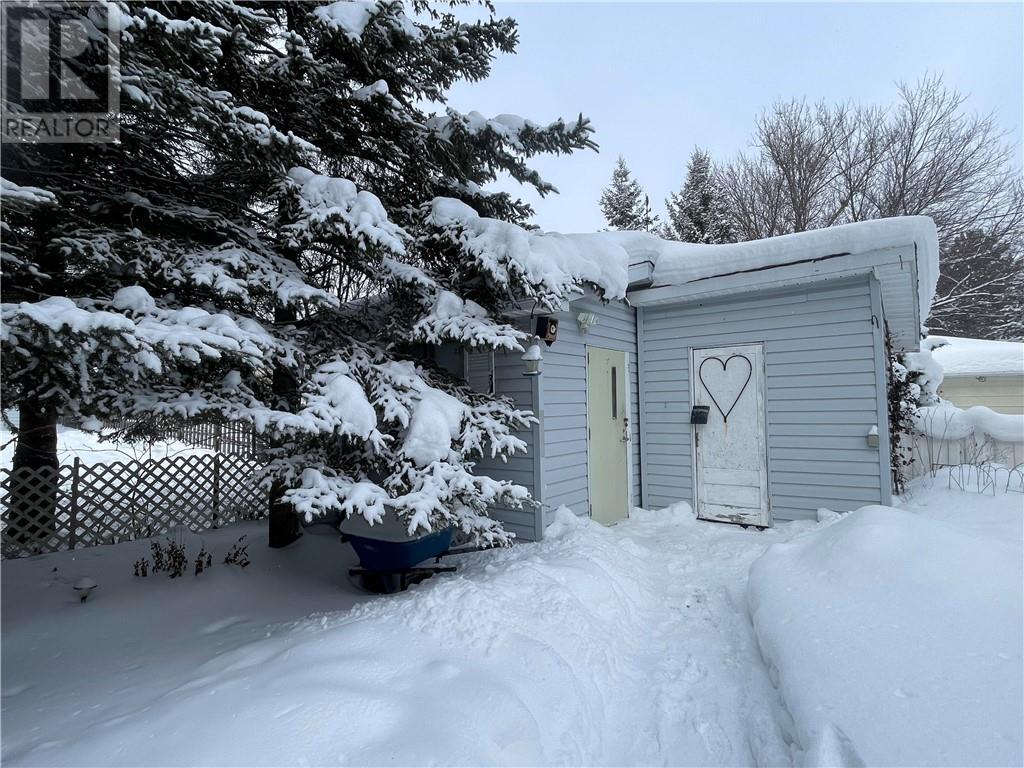 4263 Frost Avenue, Hanmer, Ontario  P3P 1C8 - Photo 9 - 2126309