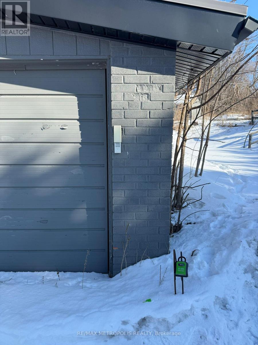 3975 Kinsale Road, Pickering, Ontario  L1Y 1E3 - Photo 13 - E12736064