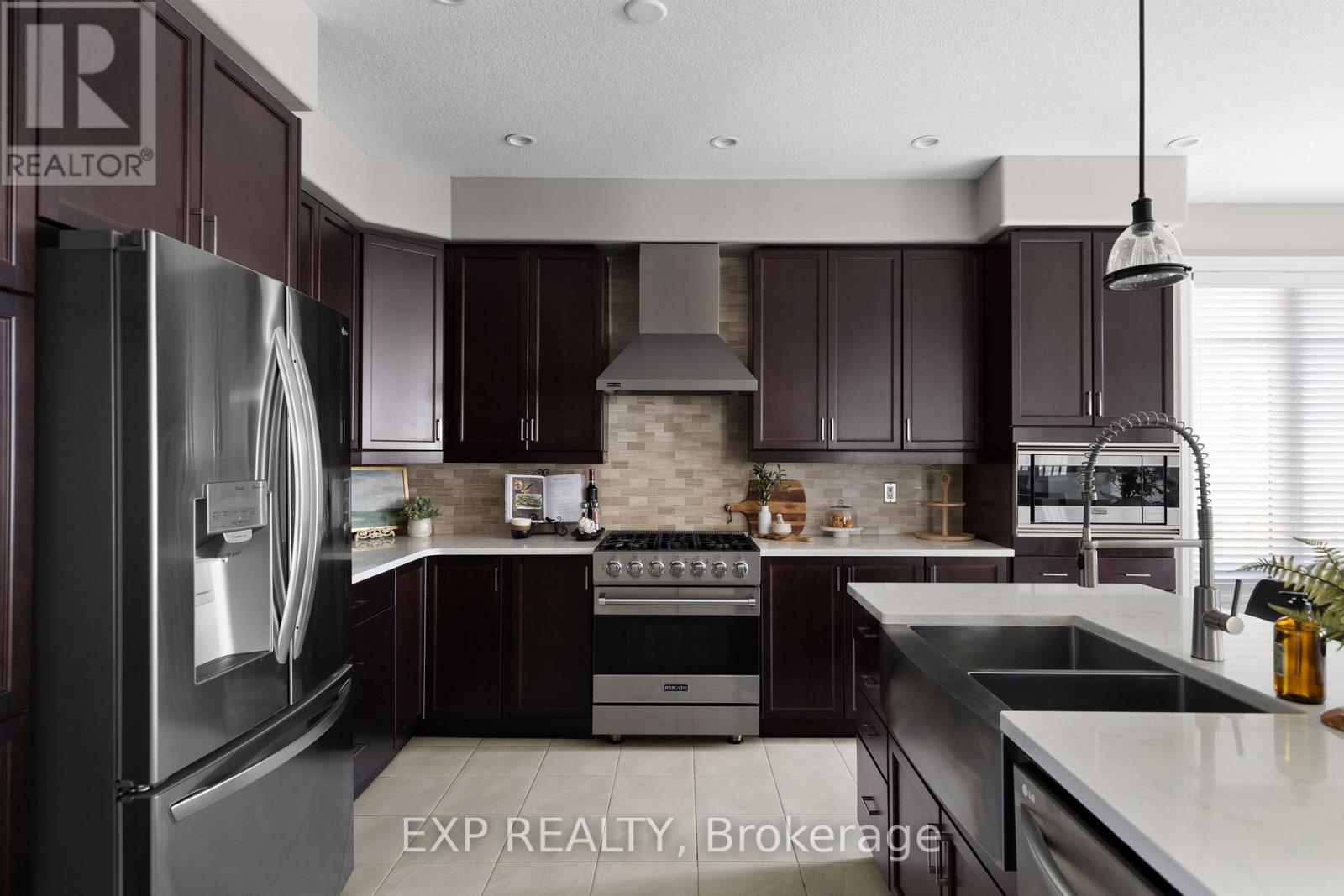 120 Jewel House Lane, Barrie (Innis-Shore), Ontario  L4N 6E1 - Photo 4 - S12757400