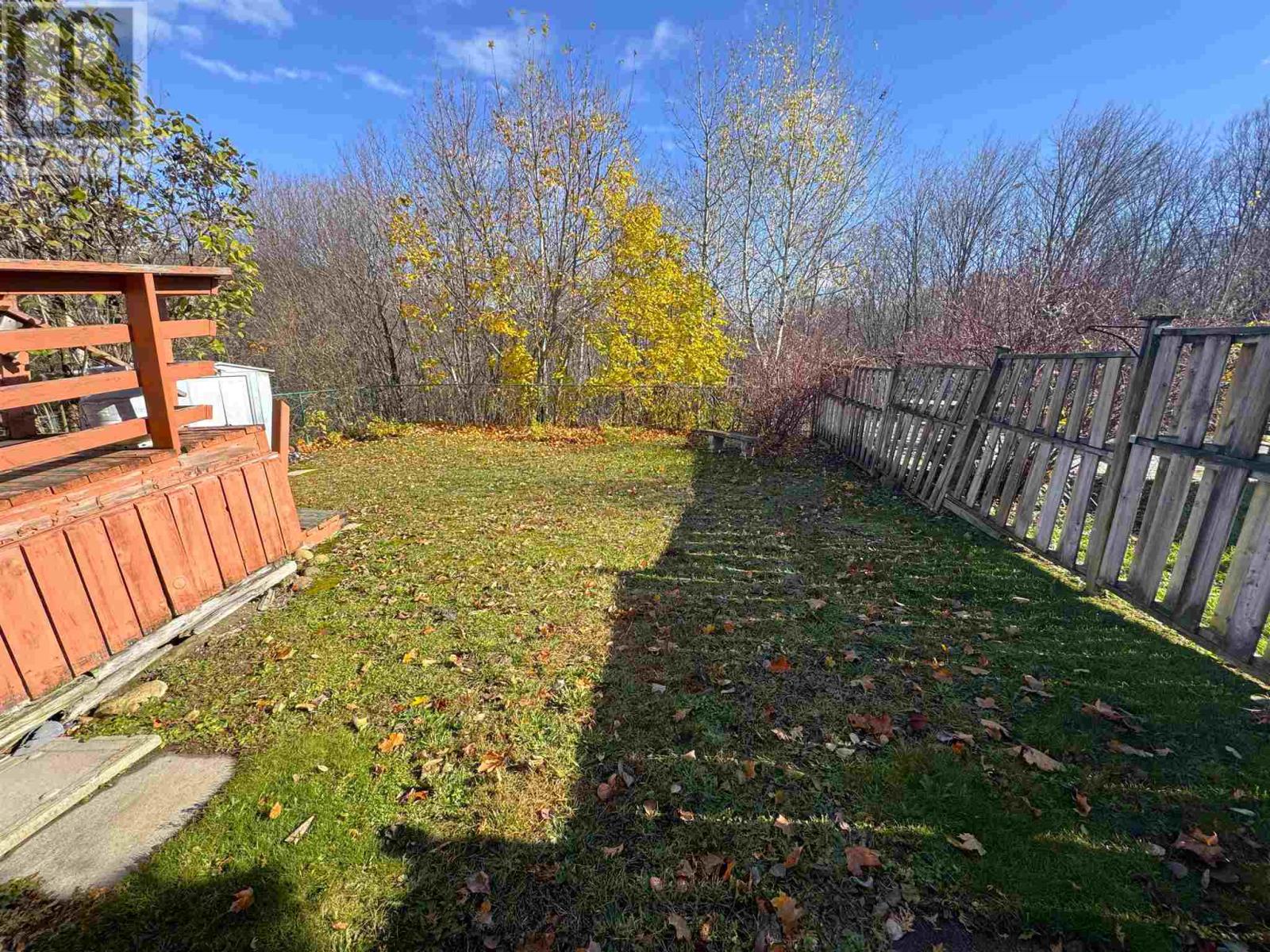 39 Hergott Ave, Elliot Lake, Ontario  P5A 3B1 - Photo 2 - SM260182