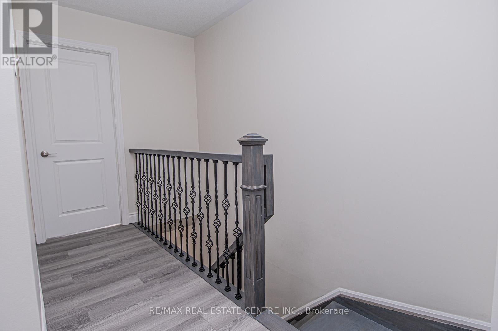 5685 Retreat Street, Mississauga (Hurontario), Ontario  L5R 0B4 - Photo 24 - W12757288