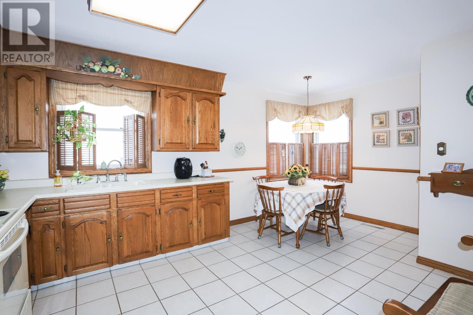 86 Harten Dr, Sault Ste. Marie, Ontario  P6A 3N2 - Photo 12 - SM260226