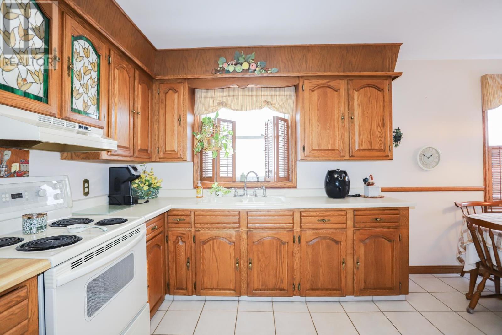 86 Harten Dr, Sault Ste. Marie, Ontario  P6A 3N2 - Photo 11 - SM260226