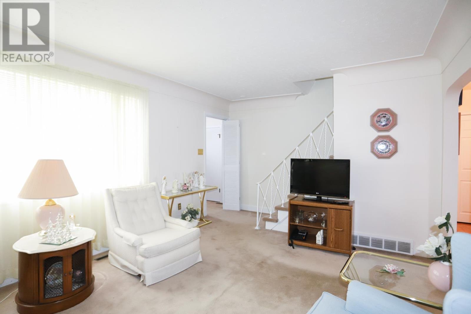 86 Harten Dr, Sault Ste. Marie, Ontario  P6A 3N2 - Photo 7 - SM260226