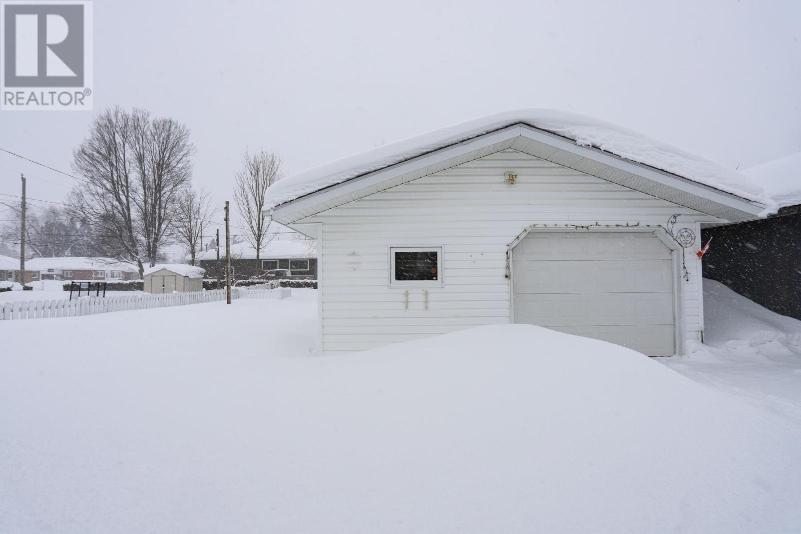 86 Harten Dr, Sault Ste. Marie, Ontario  P6A 3N2 - Photo 4 - SM260226