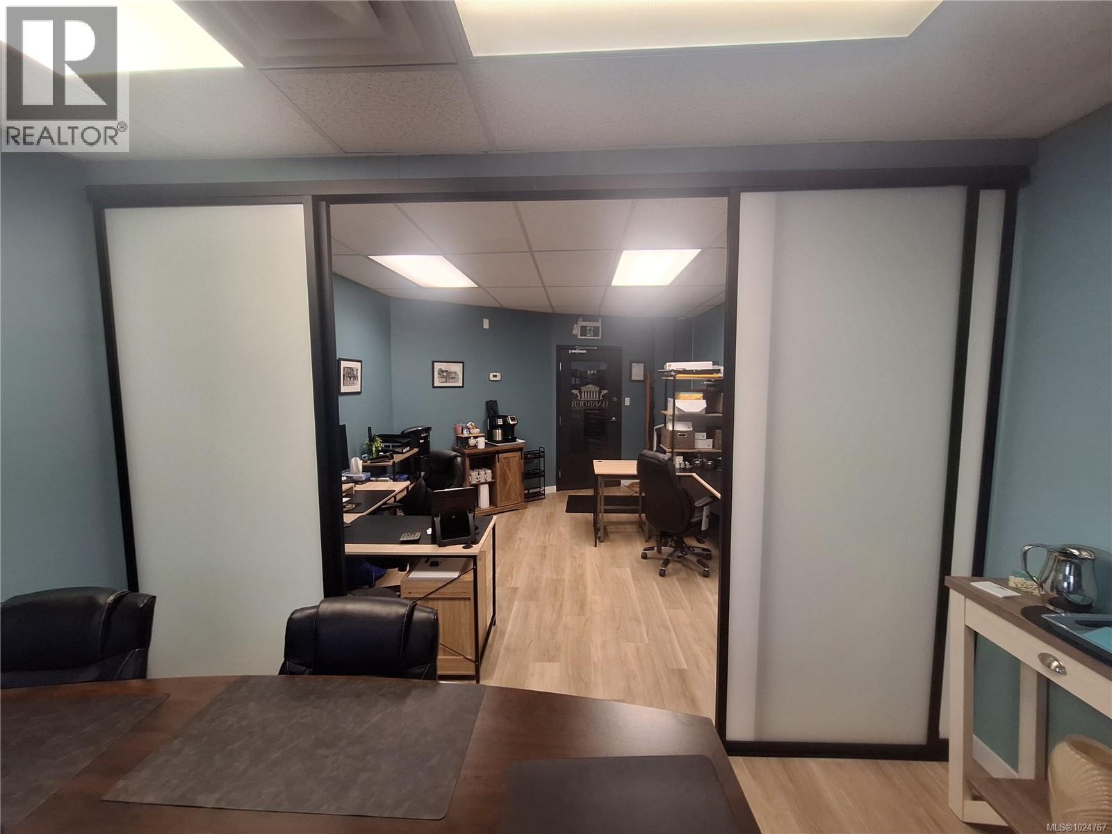 203 15 Commercial St, Nanaimo, British Columbia  V9R 5J8 - Photo 7 - 1024767