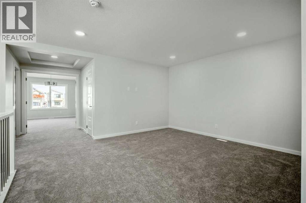 18 Heartwood Villas Se, Calgary, Alberta  T3M 2K1 - Photo 11 - A2270227