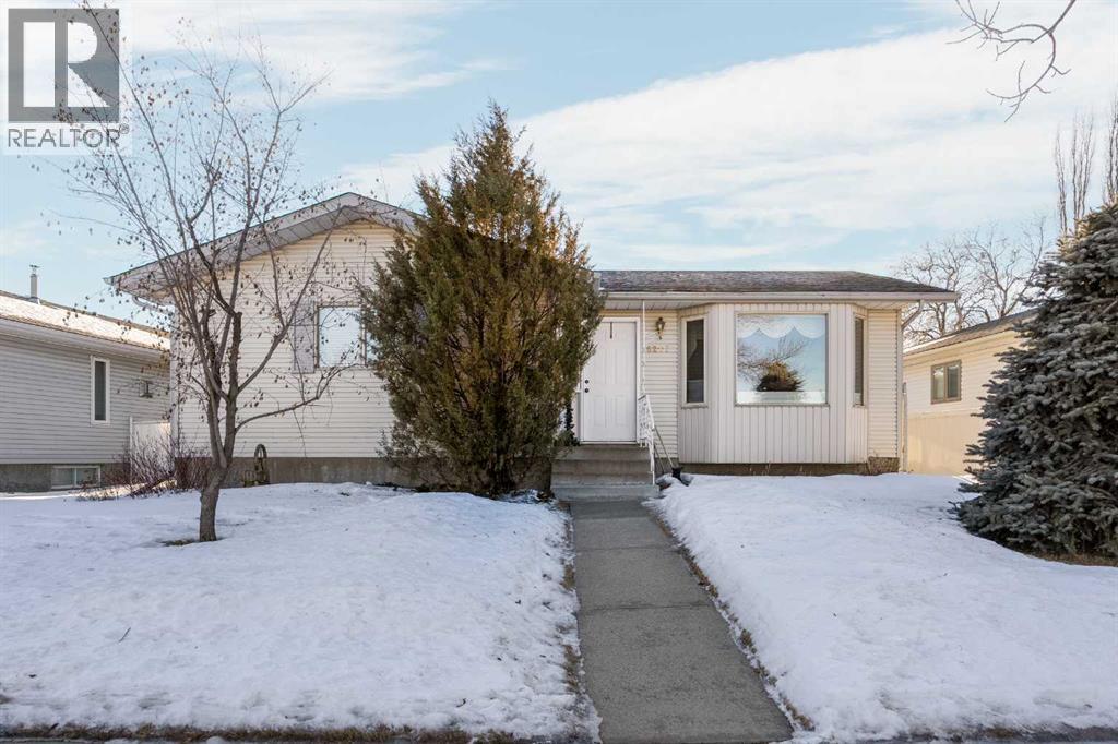 6207 54 Avenue, Camrose, Alberta