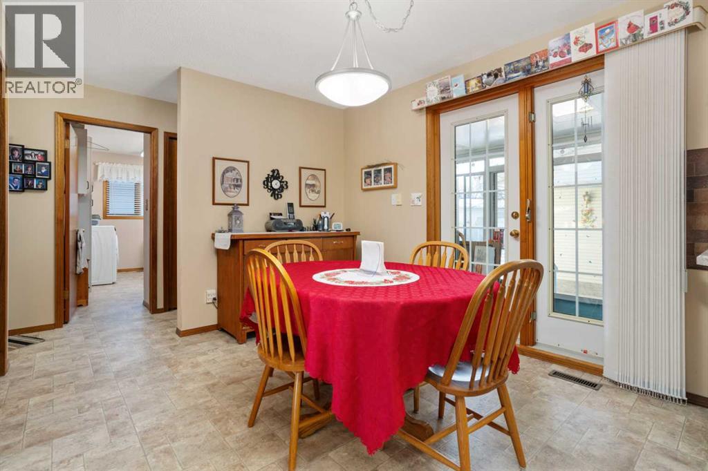 6207 54 Avenue, Camrose, Alberta  T4V 4H8 - Photo 10 - A2279557