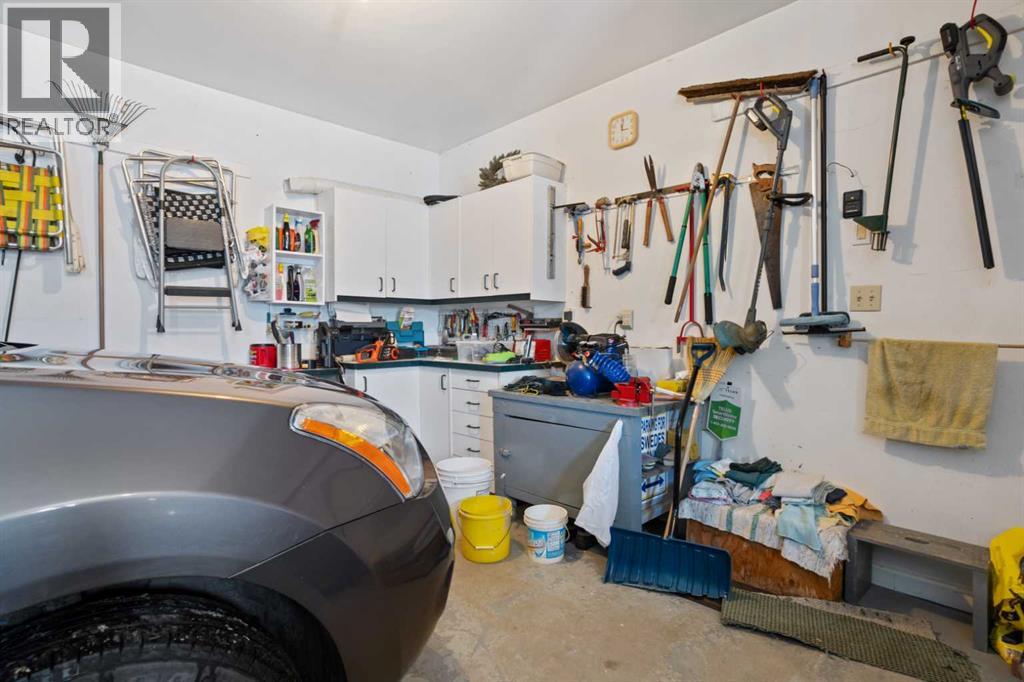 6207 54 Avenue, Camrose, Alberta  T4V 4H8 - Photo 32 - A2279557