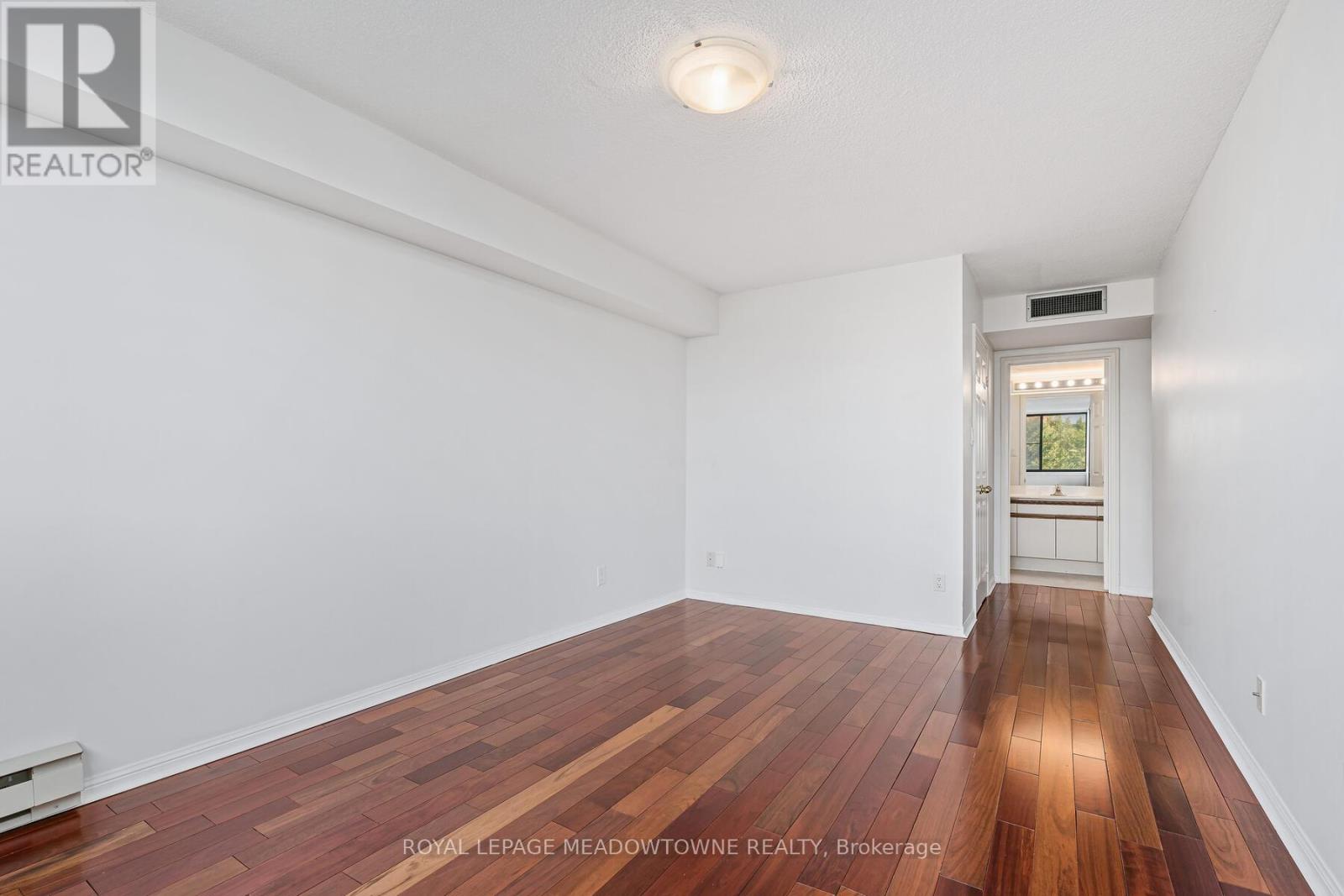 506 - 1230 Marlborough Court, Oakville (Cp College Park), Ontario  L6H 3K6 - Photo 10 - W12757360