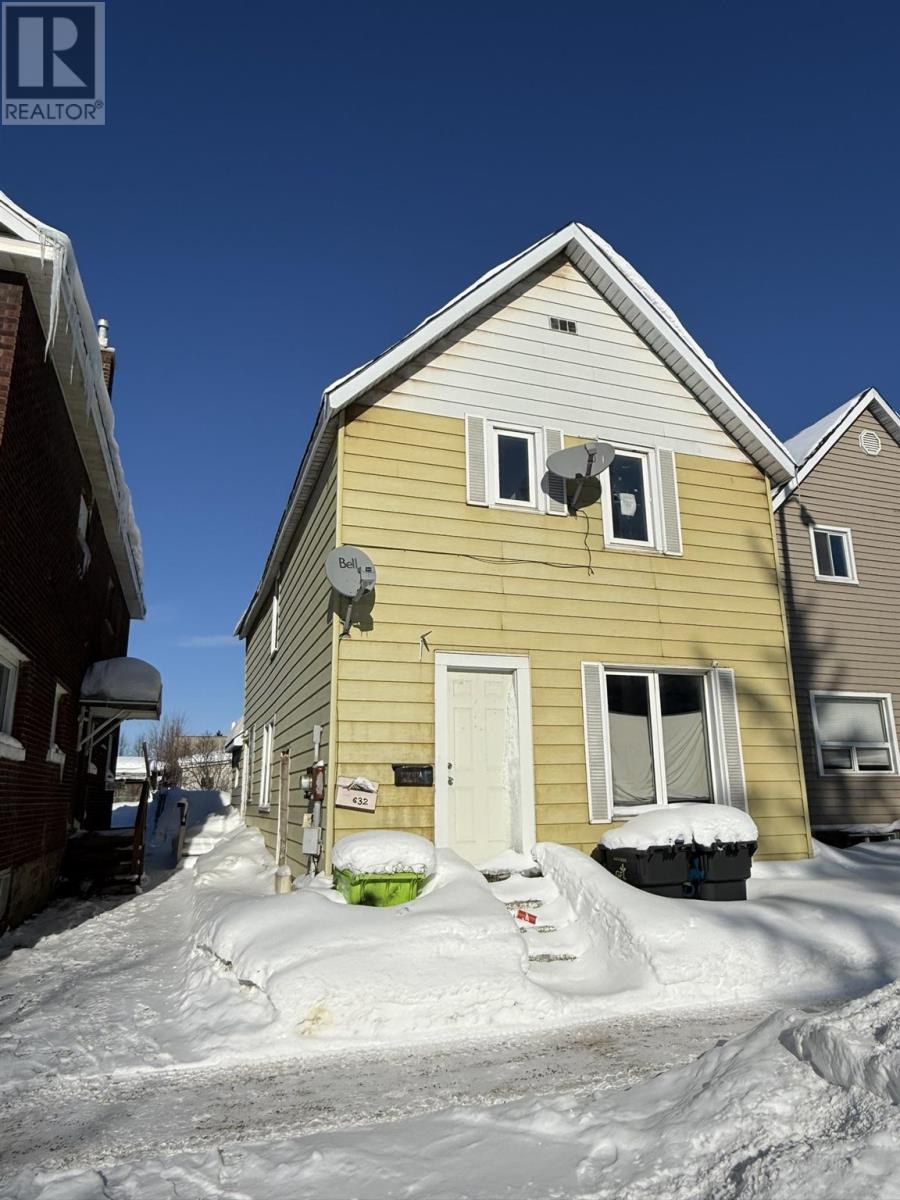 632 Albert St W, Sault Ste. Marie, Ontario  P6A 1C6 - Photo 2 - SM260229