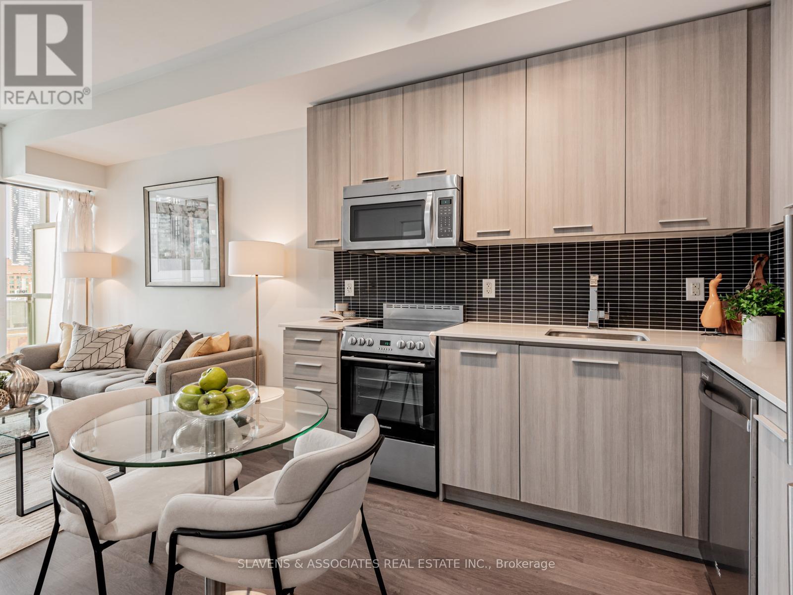 708 - 105 George Street, Toronto (Moss Park), Ontario  M5A 0L4 - Photo 3 - C12757620