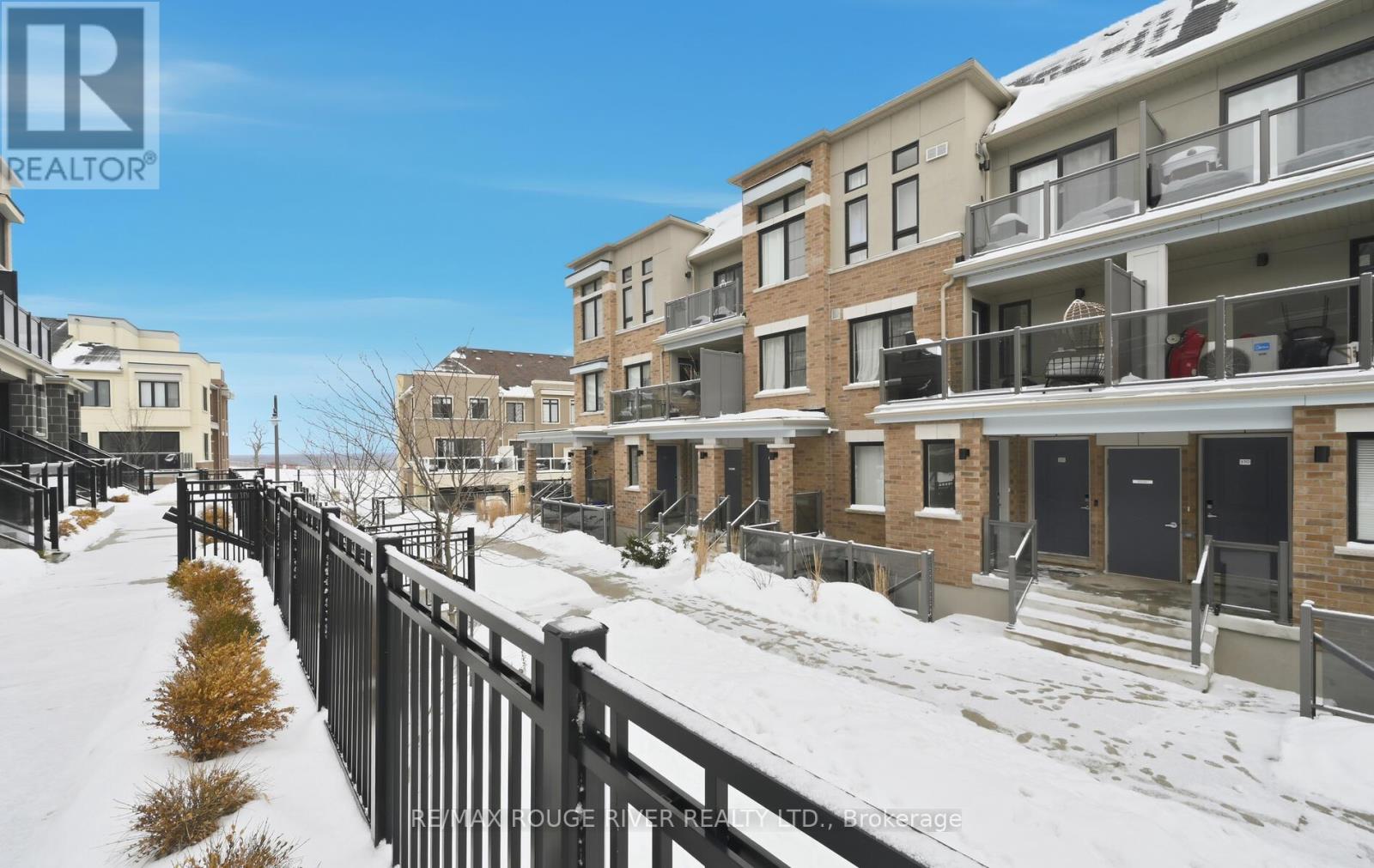 33d Lookout Drive, Clarington (Bowmanville), Ontario  L1C 7G1 - Photo 8 - E12757720