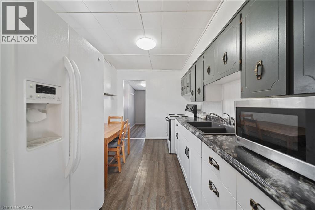 187 Mcanulty Boulevard, Hamilton, Ontario  L8H 3H9 - Photo 12 - 40802733