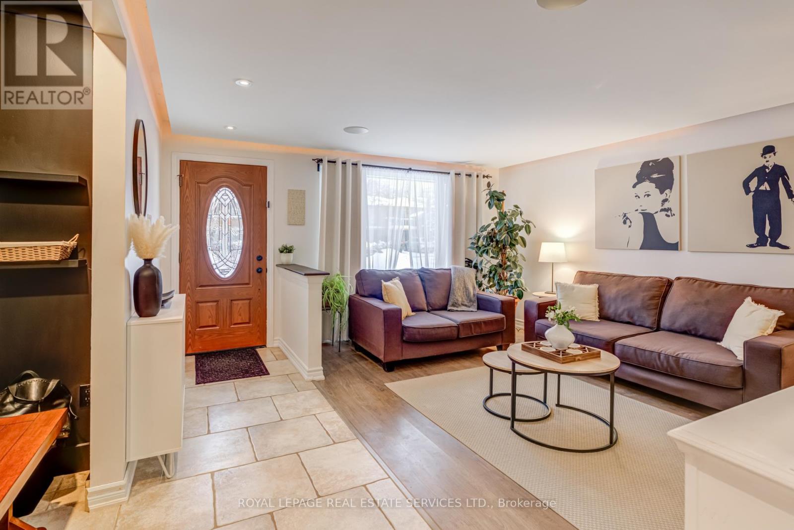 268 Britannia Avenue, Bradford West Gwillimbury (Bradford), Ontario  L3Z 1A7 - Photo 4 - N12757610