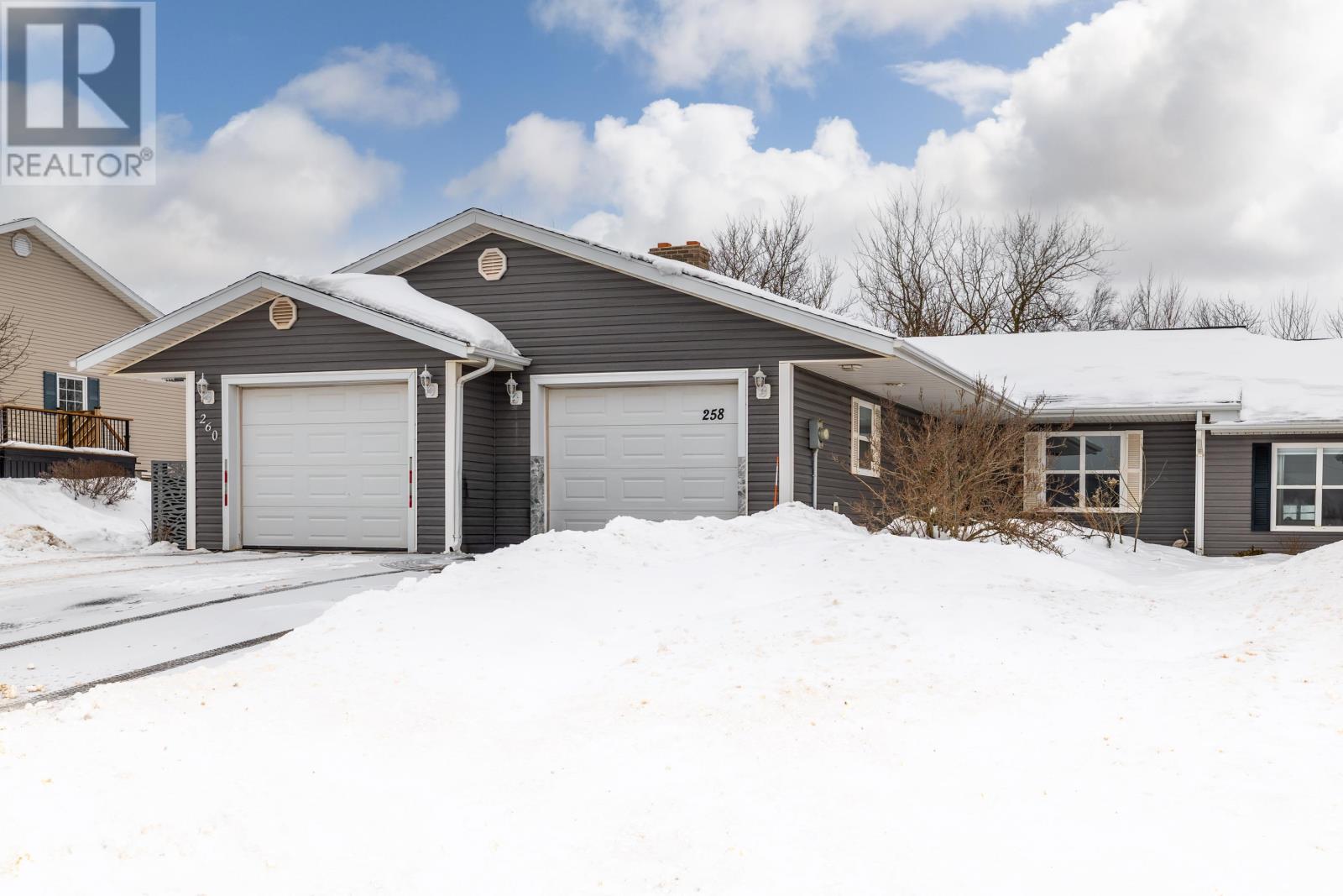 258 Shakespeare Drive, Stratford, Prince Edward Island  C1B 2X5 - Photo 1 - 202602105
