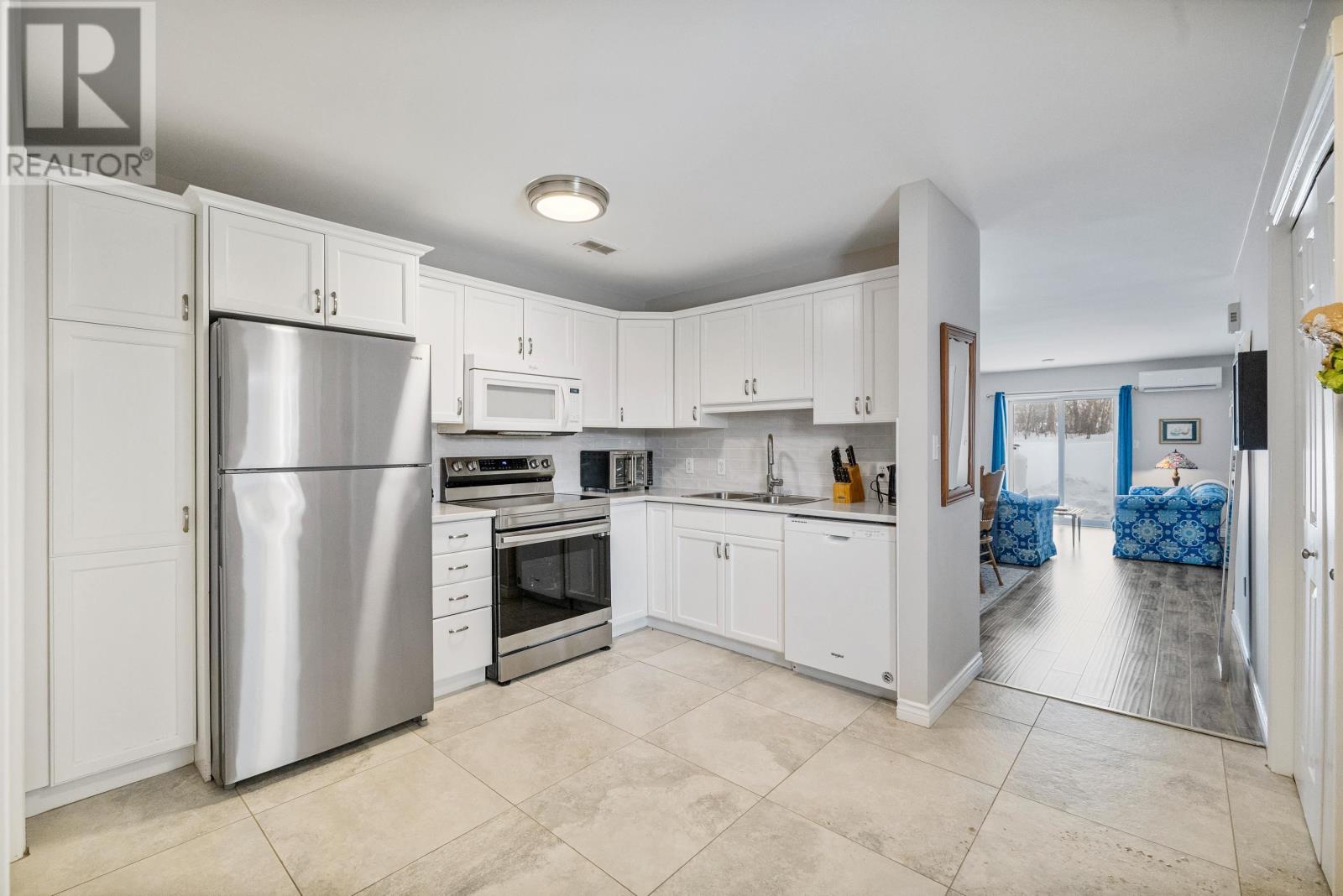 258 Shakespeare Drive, Stratford, Prince Edward Island  C1B 2X5 - Photo 5 - 202602105