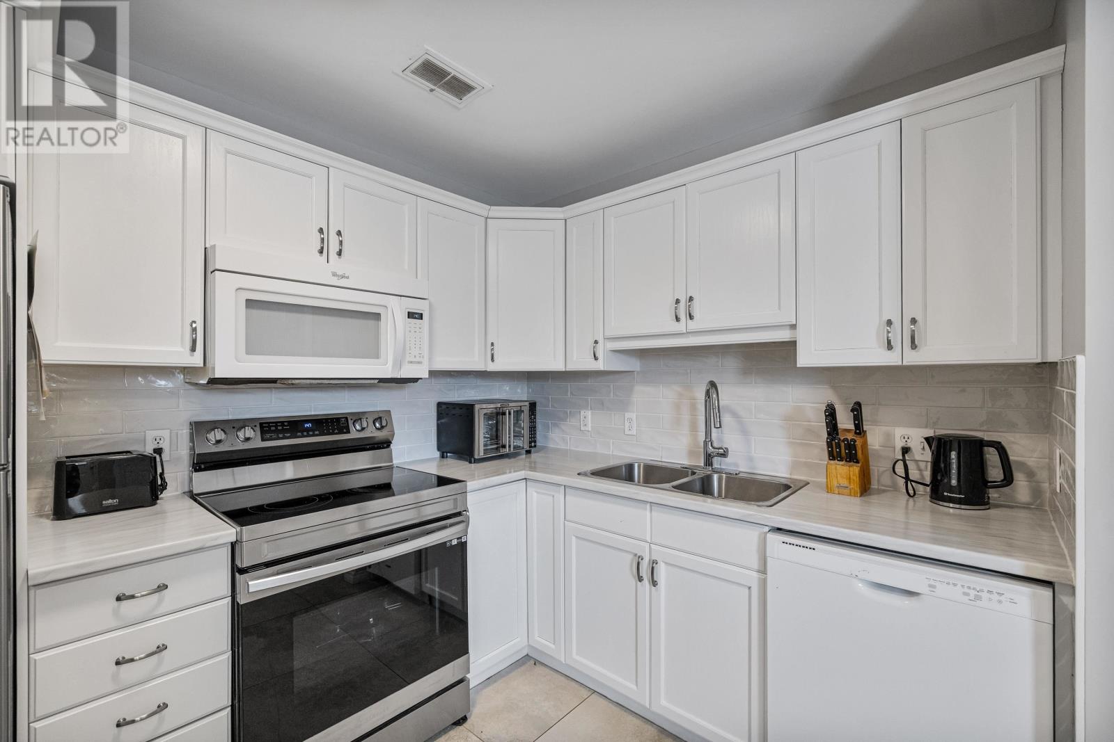 258 Shakespeare Drive, Stratford, Prince Edward Island  C1B 2X5 - Photo 7 - 202602105