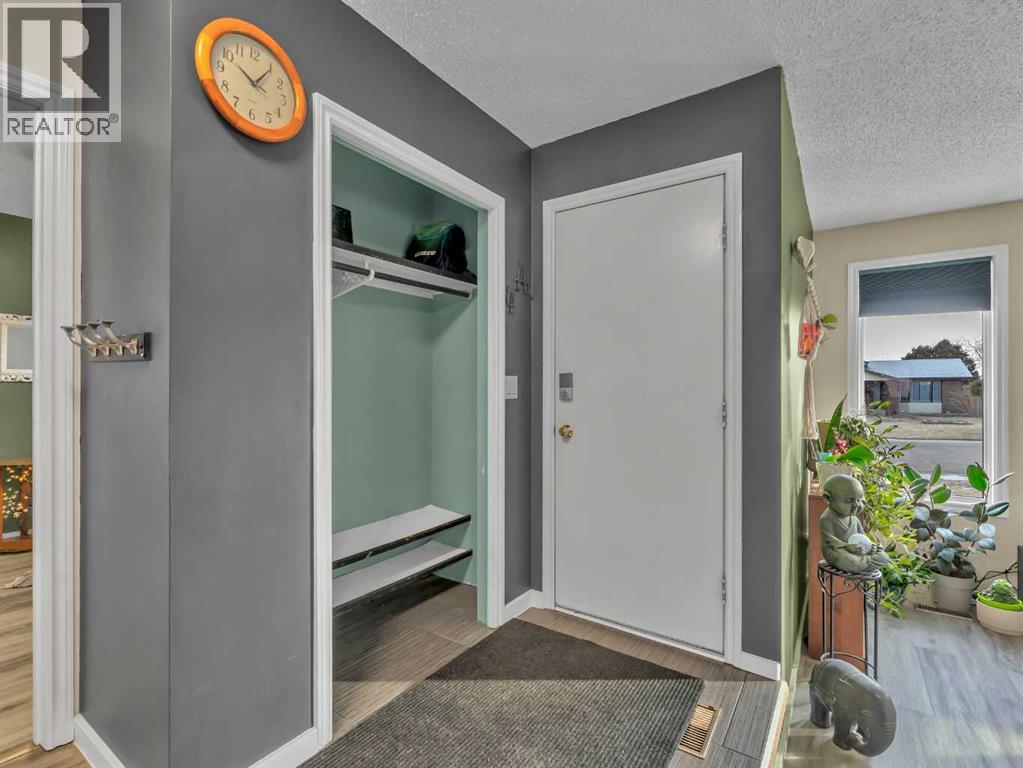 922 5 Street Se, Redcliff, Alberta  T0J 2P0 - Photo 6 - A2279026