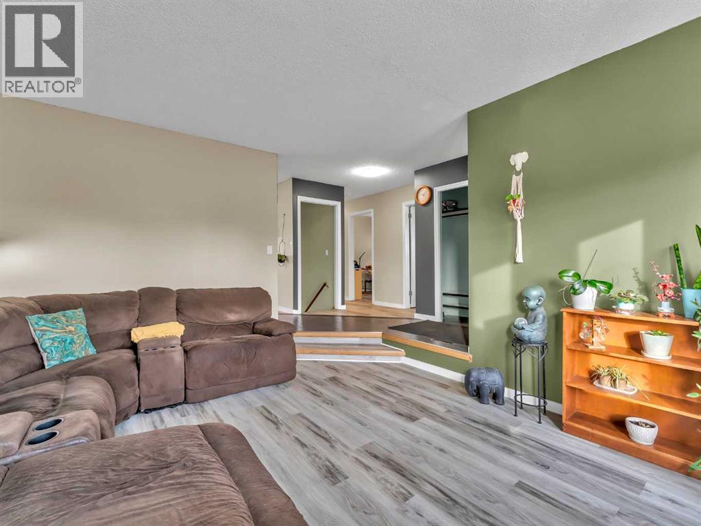 922 5 Street Se, Redcliff, Alberta  T0J 2P0 - Photo 9 - A2279026