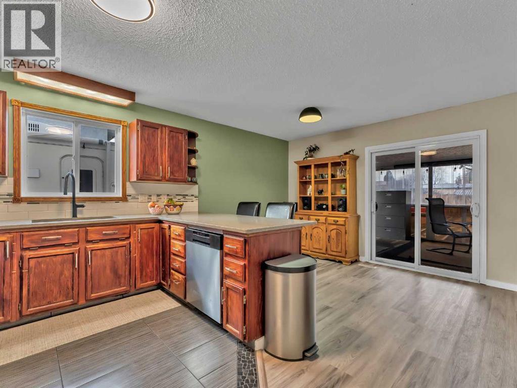 922 5 Street Se, Redcliff, Alberta  T0J 2P0 - Photo 11 - A2279026