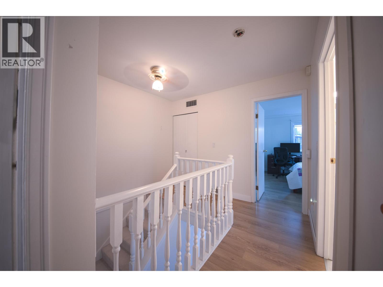 2 1170 Lansdowne Drive, Coquitlam, British Columbia  V3B 5V8 - Photo 10 - R3086435