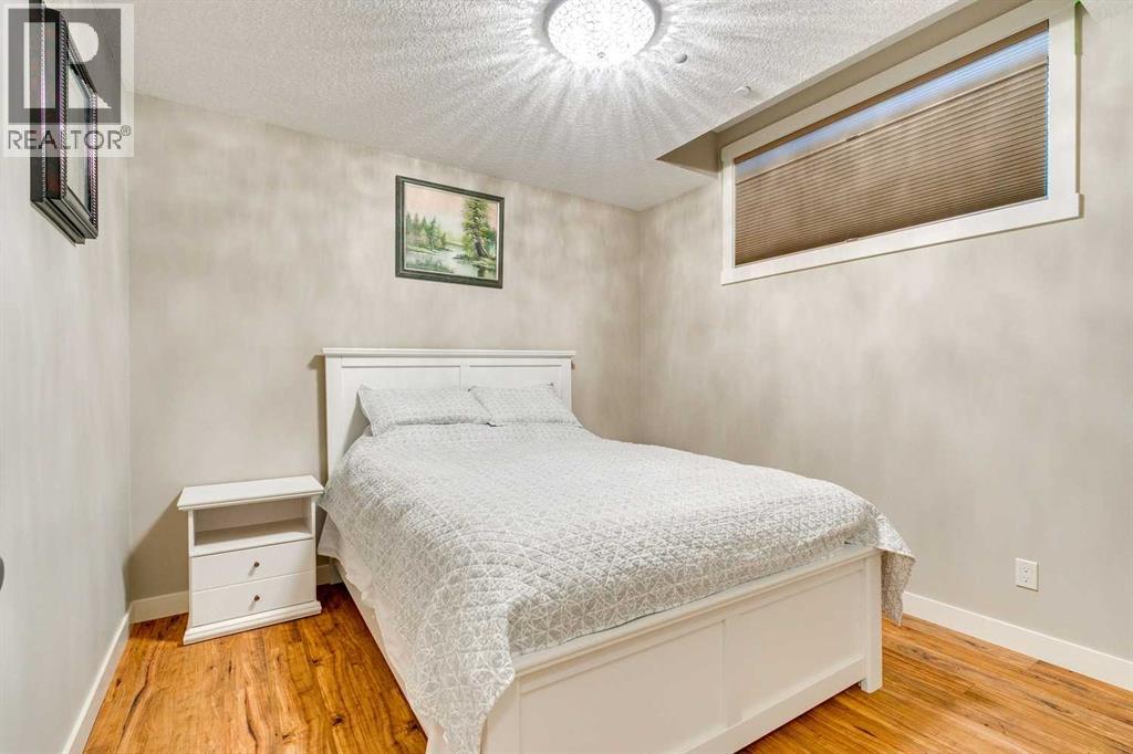 215 Patton Court Sw, Calgary, Alberta  T2V 5G4 - Photo 11 - A2280901