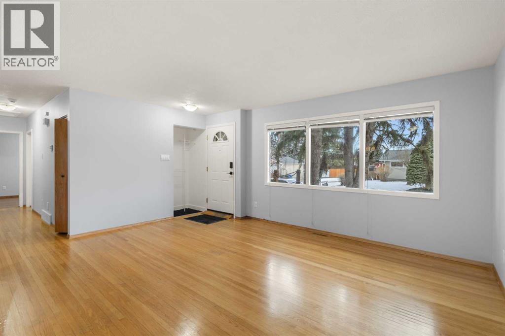 459 Astoria Crescent Se, Calgary, Alberta  T2J 0Y6 - Photo 7 - A2282681