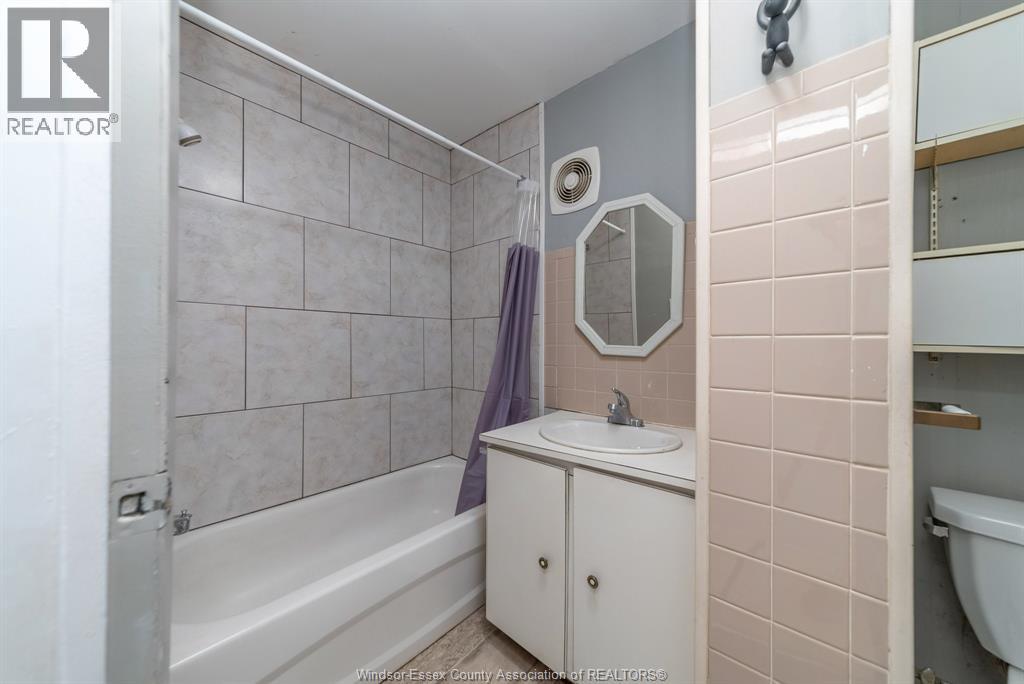 623 Tournier Street, Windsor, Ontario  N9C 3G9 - Photo 15 - 26002576