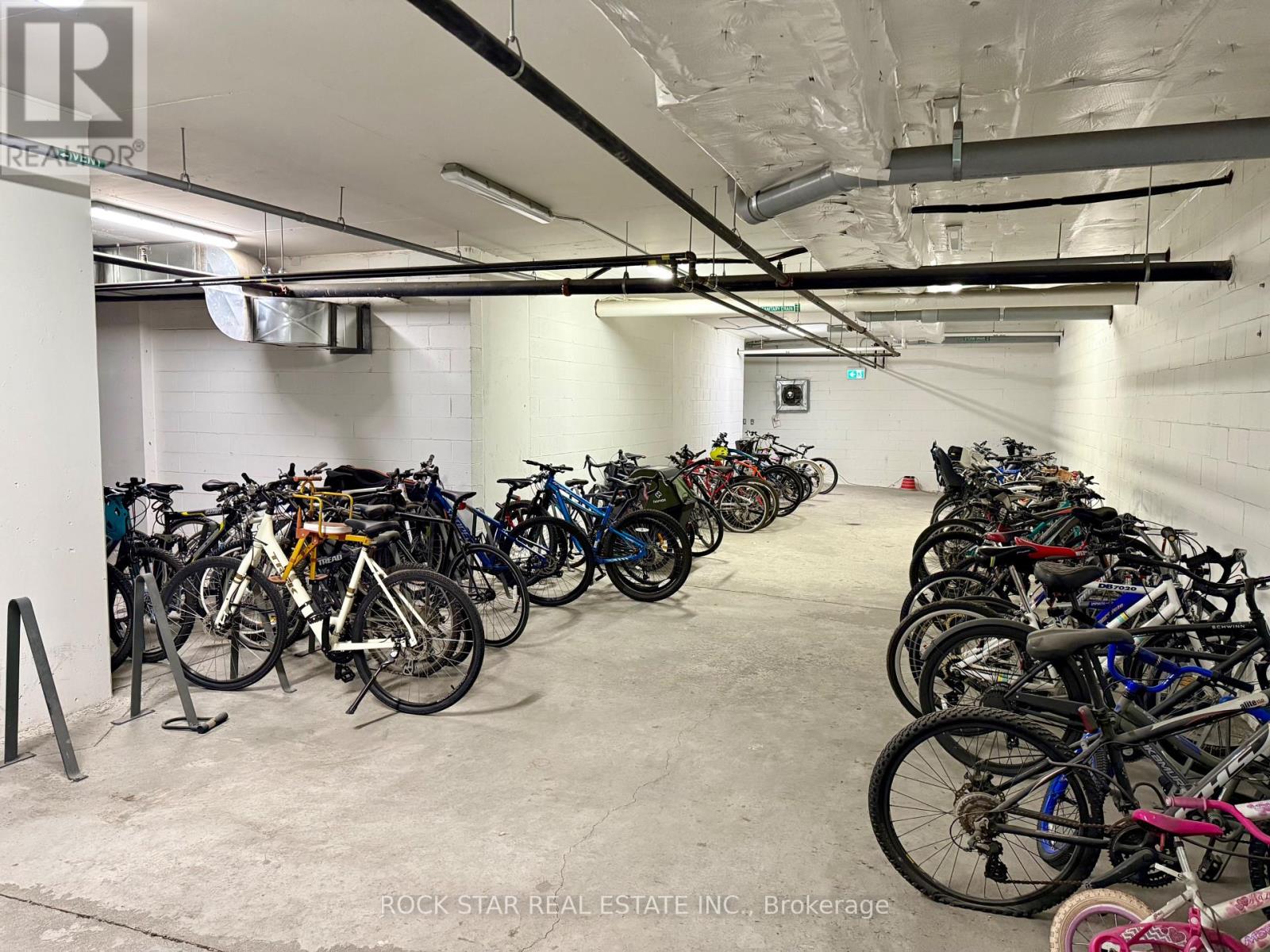 16 - 670 Atwater Avenue, Mississauga (Mineola), Ontario  L5G 0B6 - Photo 45 - W12757718