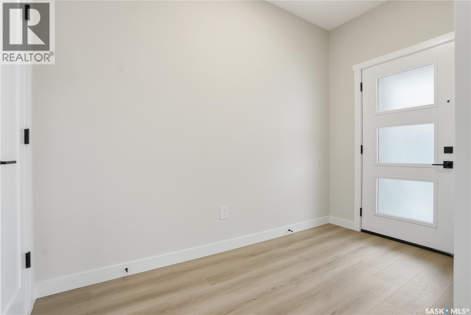 238 Leskiw Lane, Saskatoon, Saskatchewan  S7V 2A4 - Photo 3 - SK027931